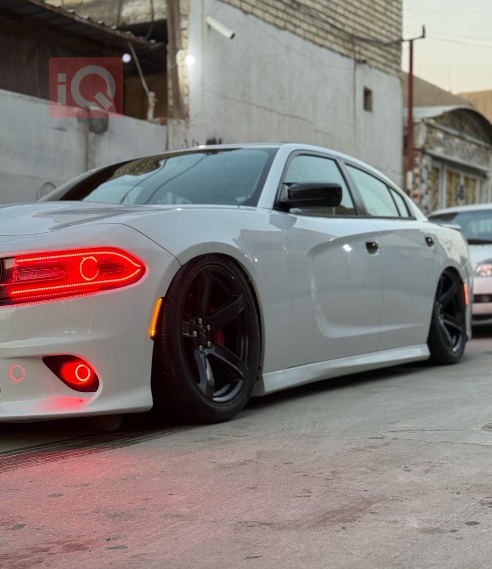 دودج تشارجر